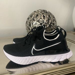 Nike React Infinity Run Flyknit